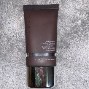 Becca primer